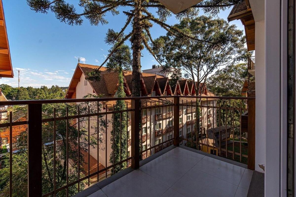 Rosa Edificio Casa De Pedra Gramado Exterior foto